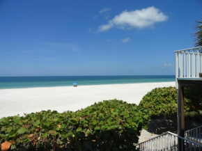 Beach House Resort 9